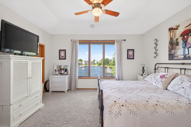 5608 105th Avenue N, Brooklyn Park, MN 55443