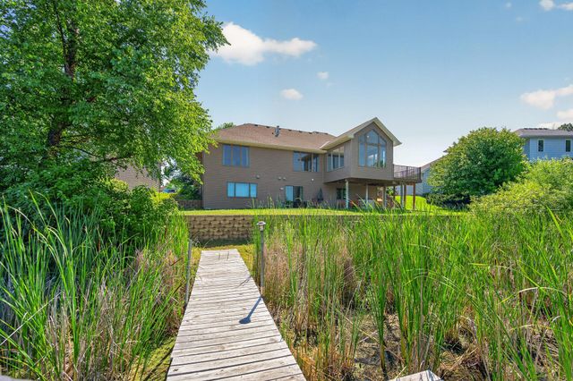 5608 105th Avenue N, Brooklyn Park, MN 55443