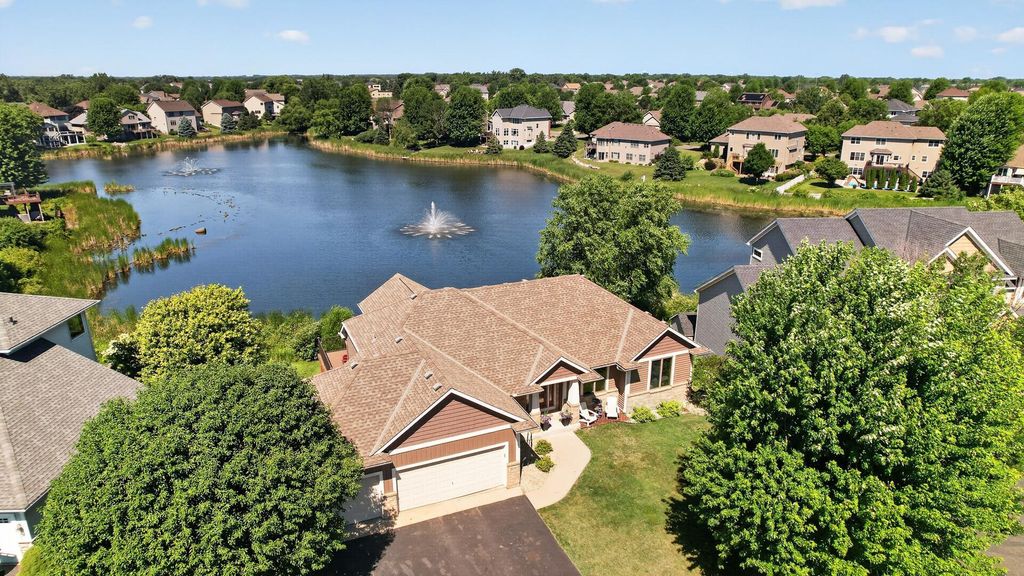 5608 105th Avenue N, Brooklyn Park, MN 55443