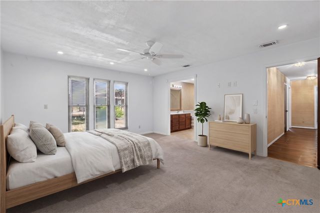 325 Booth Drive, San Marcos, TX 78666
