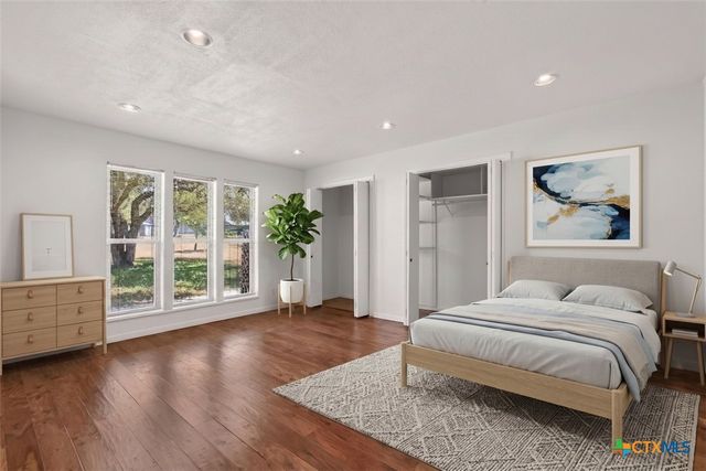 325 Booth Drive, San Marcos, TX 78666