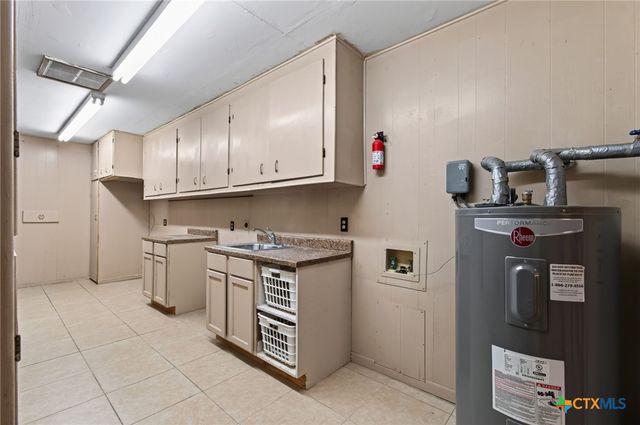 325 Booth Drive, San Marcos, TX 78666