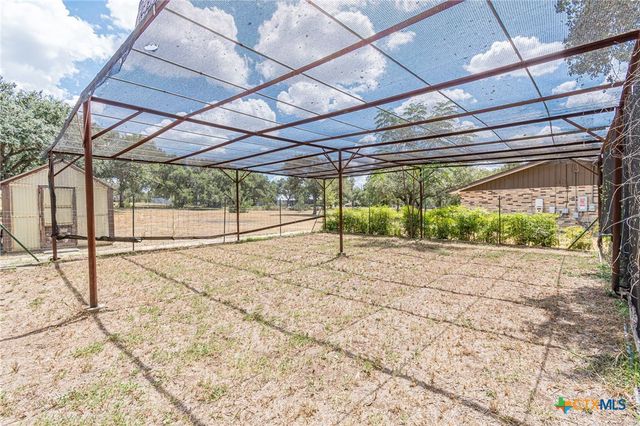 325 Booth Drive, San Marcos, TX 78666