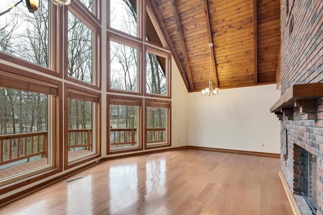 8580 GRAND OAKS CV, Bartlett, TN 38002