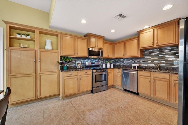 603 24TH AVENUE N, St Petersburg, FL 33704