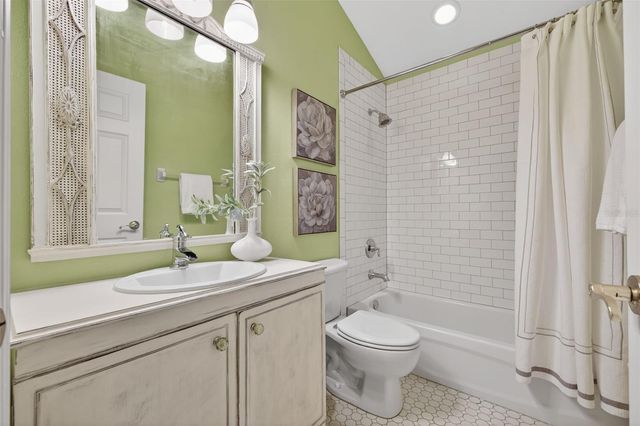 603 24TH AVENUE N, St Petersburg, FL 33704