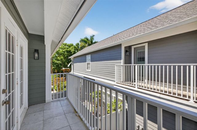 603 24TH AVENUE N, St Petersburg, FL 33704