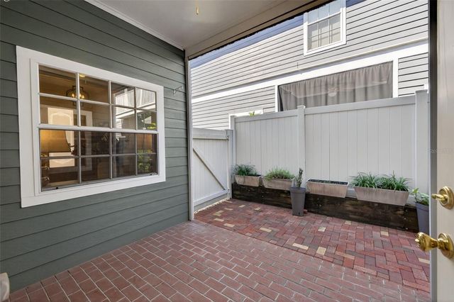 603 24TH AVENUE N, St Petersburg, FL 33704