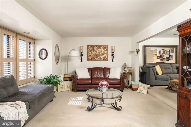 611 GREENWICH, East Windsor, NJ 08520