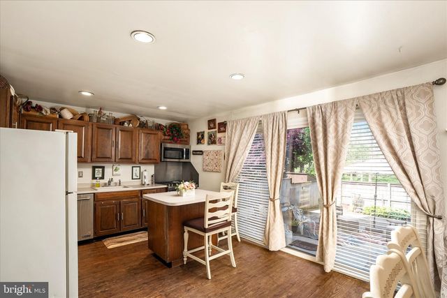 611 GREENWICH, East Windsor, NJ 08520