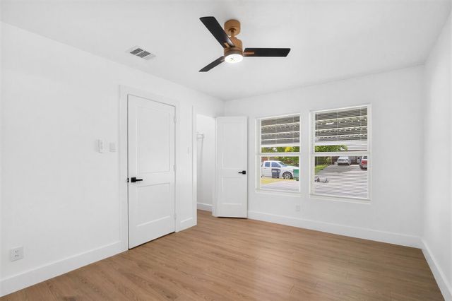 1015 Roper Street, Houston, TX 77034