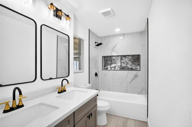 1015 Roper Street, Houston, TX 77034