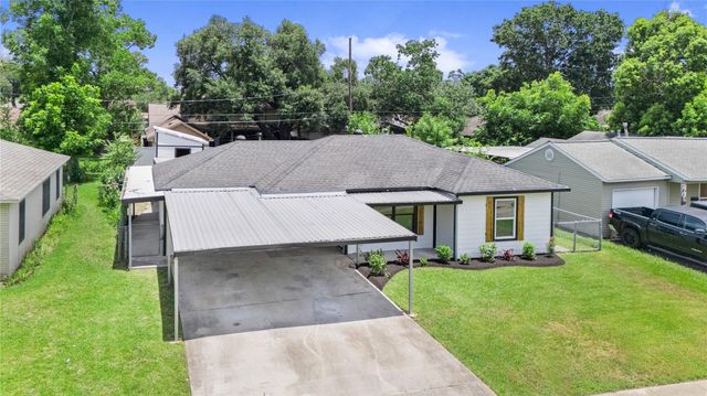 1015 Roper Street, Houston, TX 77034