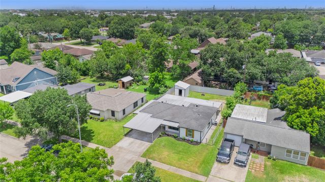 1015 Roper Street, Houston, TX 77034