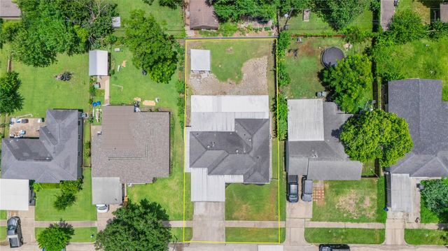 1015 Roper Street, Houston, TX 77034