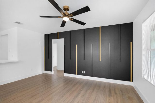 1015 Roper Street, Houston, TX 77034
