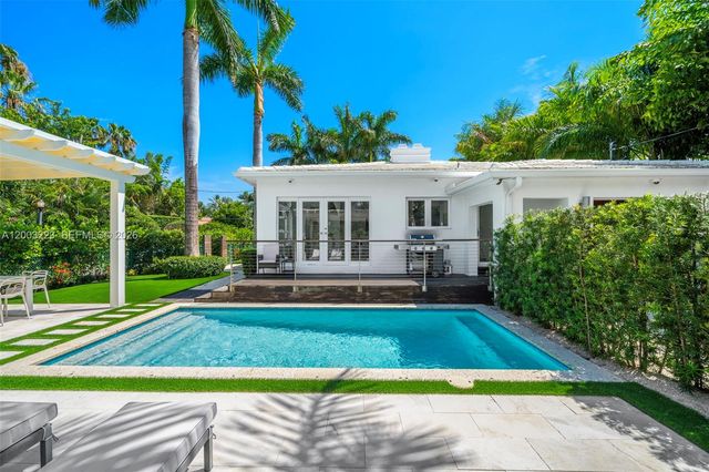 330 E San Marino Dr, Miami Beach, FL 33139