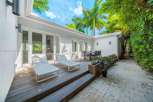 330 E San Marino Dr, Miami Beach, FL 33139