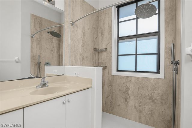 15186 Summit Place CIR, Naples, FL 34119