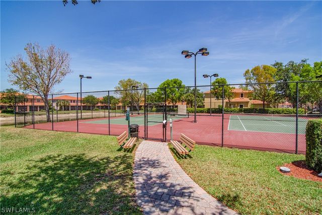 15186 Summit Place CIR, Naples, FL 34119