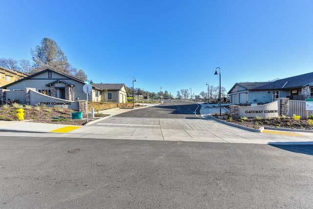 2667 Commons Pl, Auburn, CA 95603