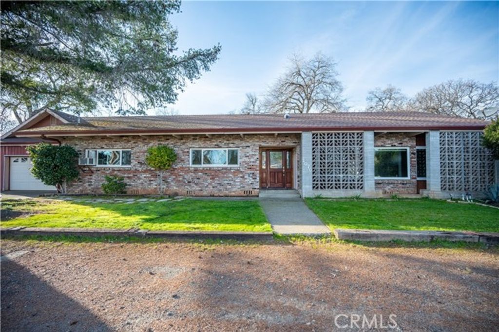 1070 24th Street, Lakeport, CA 95453