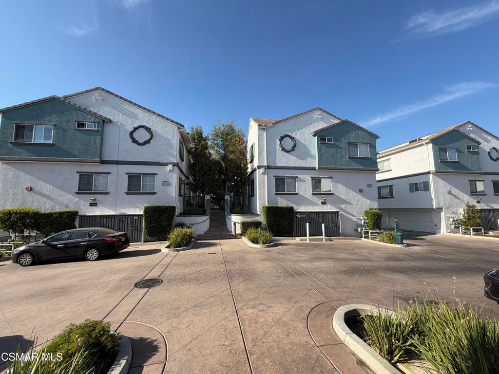 9301 Shirley Avenue 46, Northridge, CA 91324