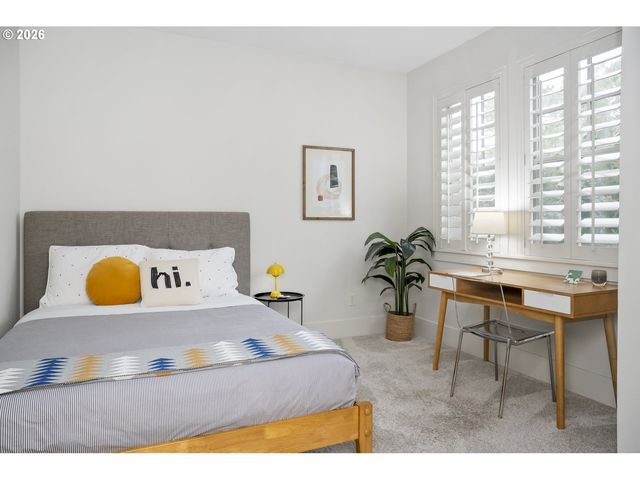 669 Sw TRILLIUM CREEK Ter, Portland, OR 97225