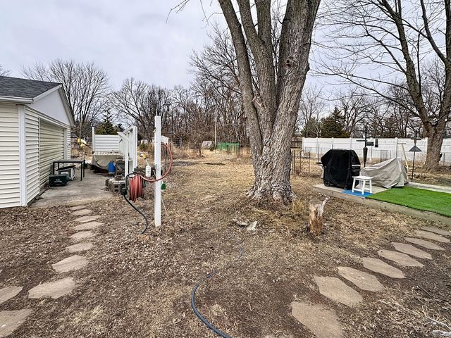 509 40th Street, East Moline, IL 61244