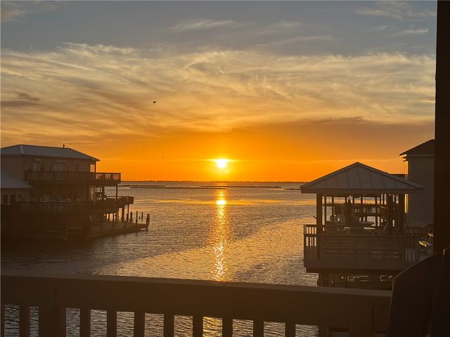 13525 Bullion Ct, Corpus Christi, TX 78418