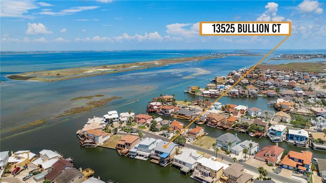 13525 Bullion Ct, Corpus Christi, TX 78418