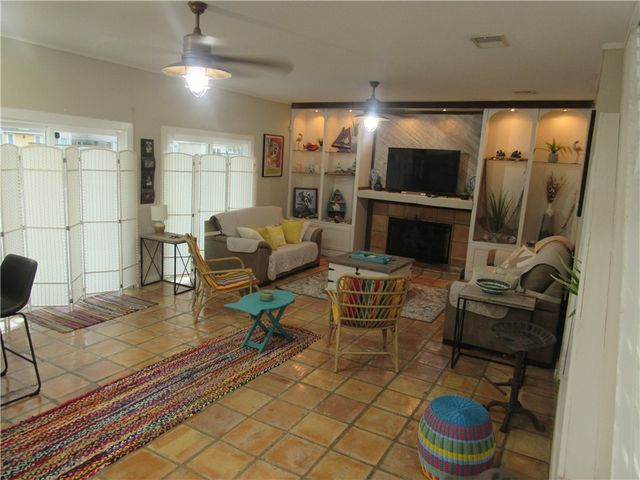 13525 Bullion Ct, Corpus Christi, TX 78418