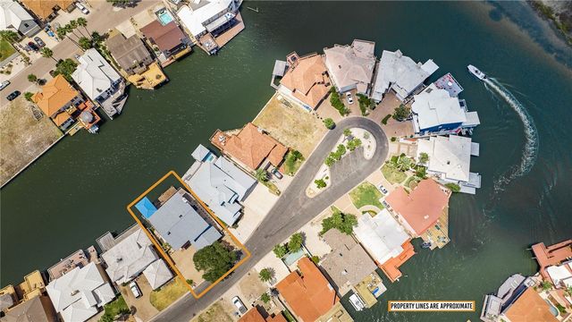 13525 Bullion Ct, Corpus Christi, TX 78418