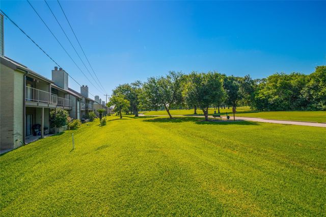8481 Sands Point Drive, Houston, TX 77036