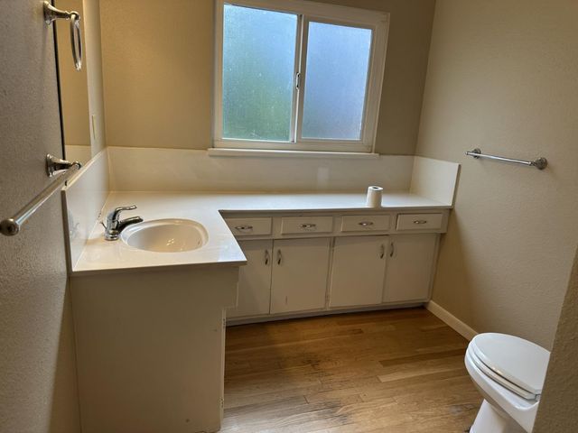 1948 W Benjamin Holt Dr, Stockton, CA 95207