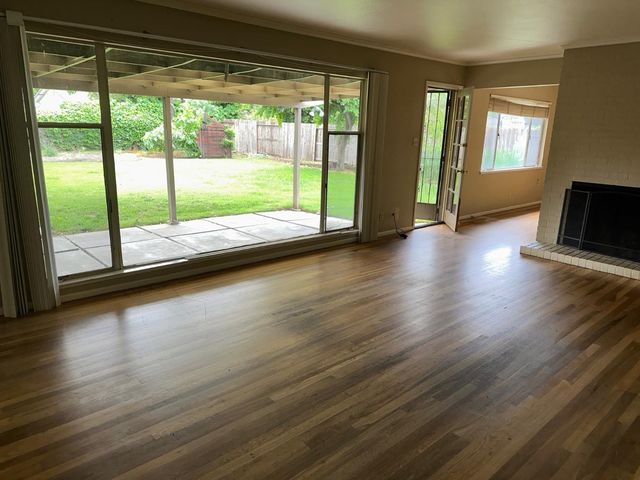 1948 W Benjamin Holt Dr, Stockton, CA 95207