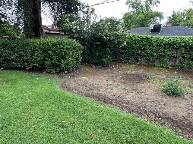 1948 W Benjamin Holt Dr, Stockton, CA 95207