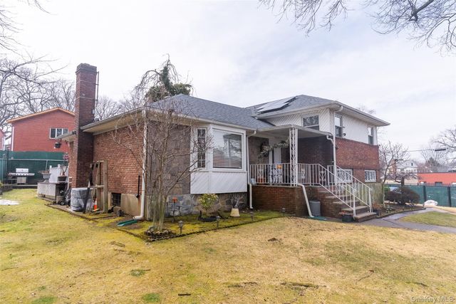 86-34 Francis Lewis Boulevard, Holliswood, NY 11432