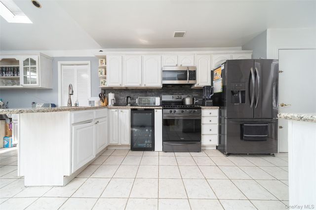 86-34 Francis Lewis Boulevard, Holliswood, NY 11432