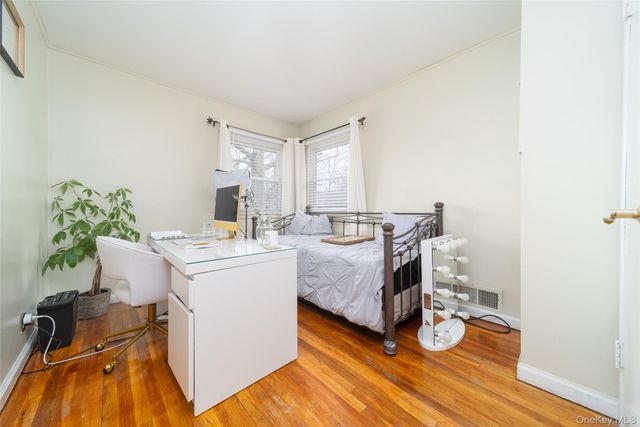 86-34 Francis Lewis Boulevard, Holliswood, NY 11432