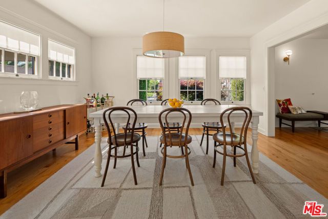 944 S Hudson Avenue, Los Angeles, CA 90019