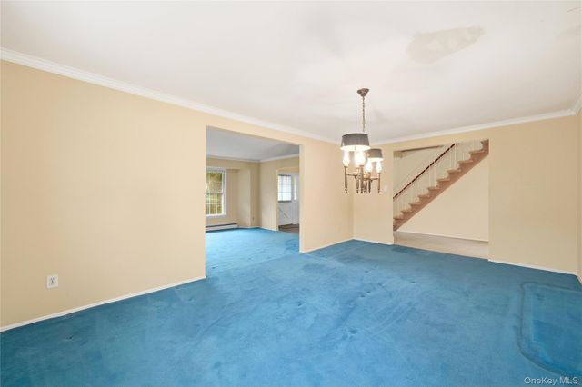 16 Pantzer Street, Smithtown, NY 11787