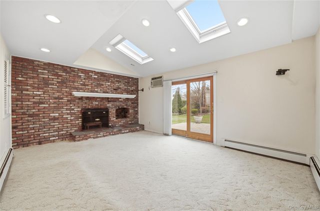 16 Pantzer Street, Smithtown, NY 11787