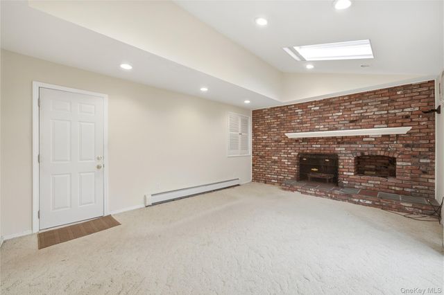 16 Pantzer Street, Smithtown, NY 11787