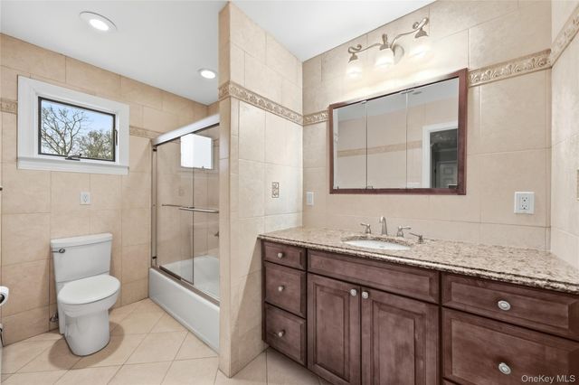 16 Pantzer Street, Smithtown, NY 11787