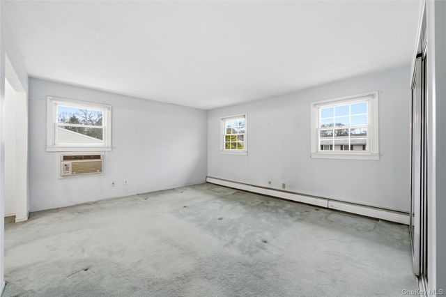 16 Pantzer Street, Smithtown, NY 11787