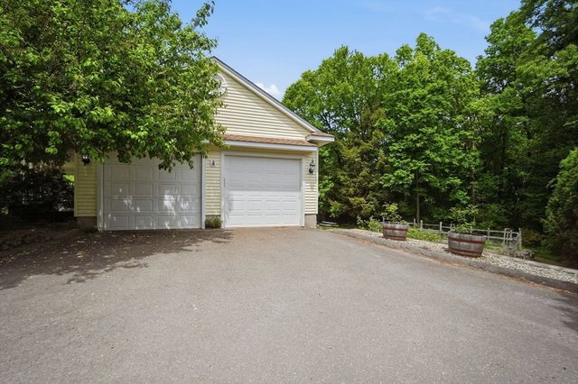 331 Hadley St., South Hadley, MA 01075