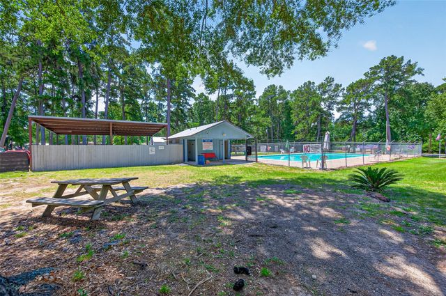 180 Holly Trail, Trinity, TX 75862