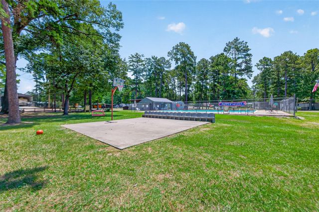 180 Holly Trail, Trinity, TX 75862