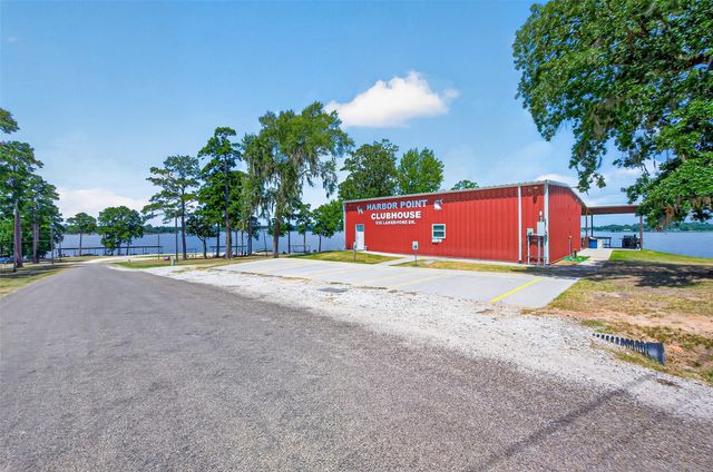 180 Holly Trail, Trinity, TX 75862